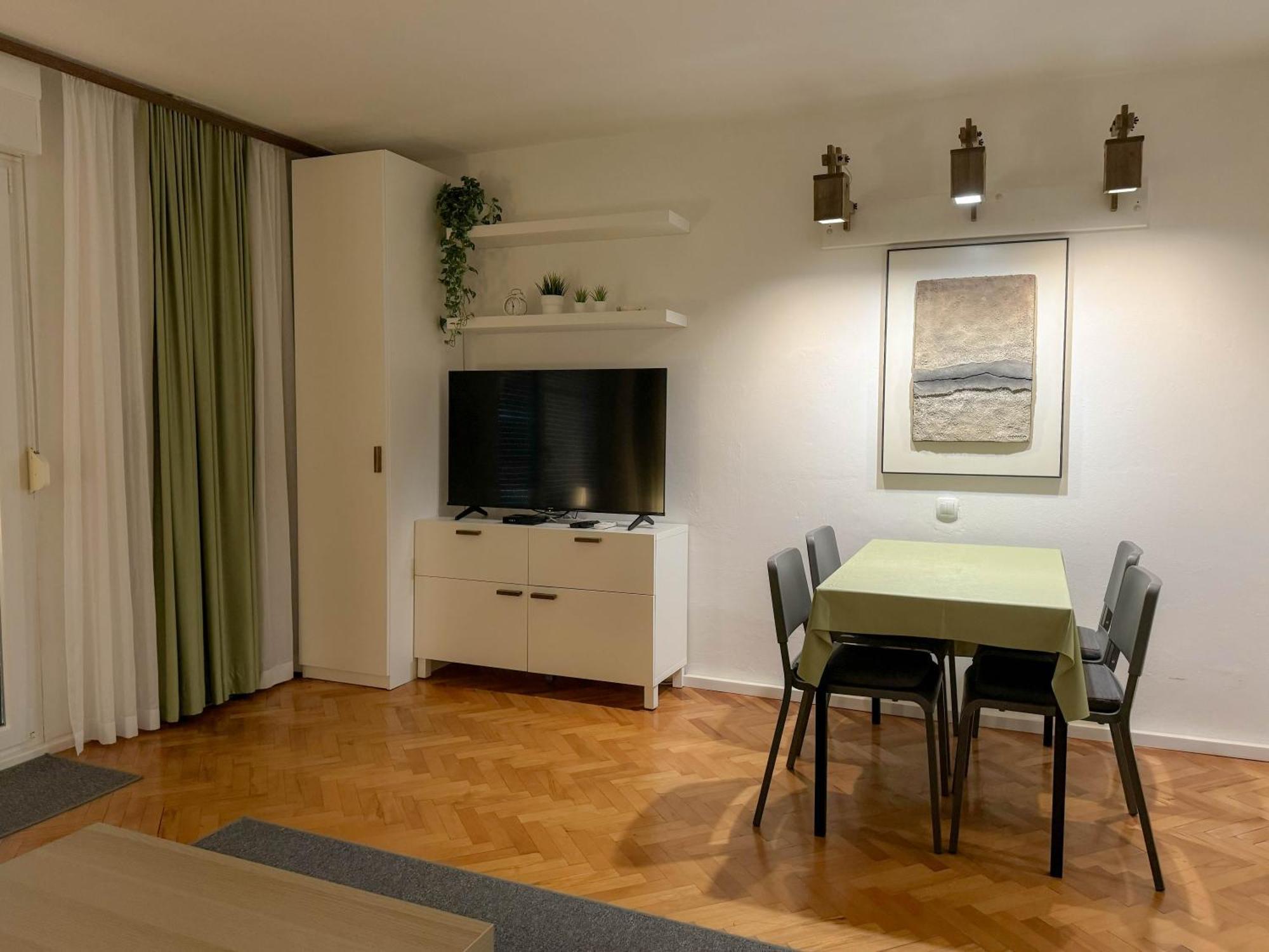 Apartment Romeo Цриквеница Экстерьер фото